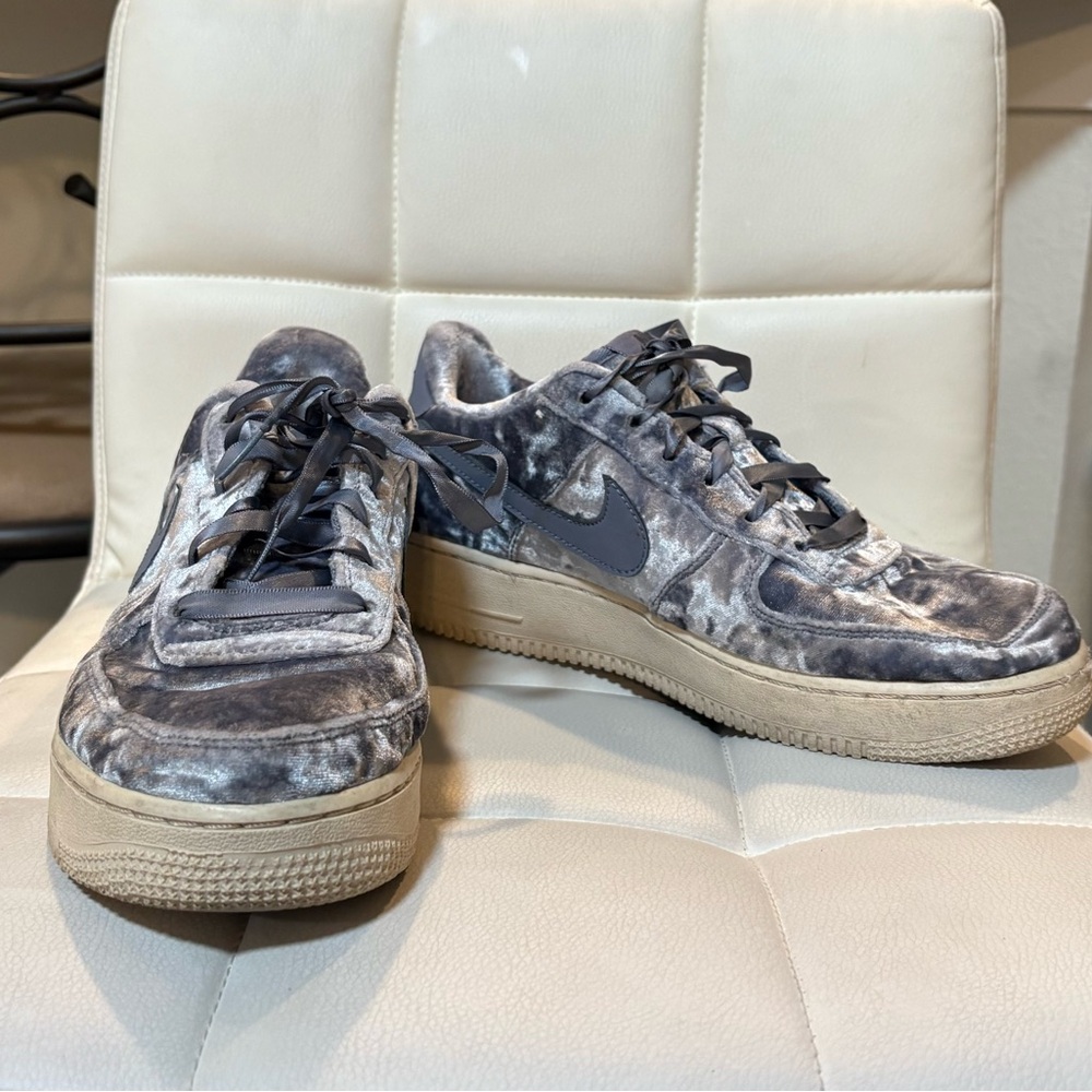 Nike Marble Gray and Tan Sneakers